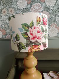 Image 3 of Lampe " Les roses de Louise"