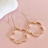 Image 2 of Large Outline Daisy Drops