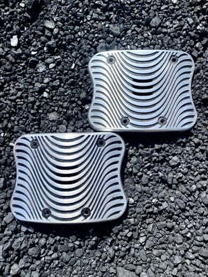 “Aqua” Arrowhead rocker covers 