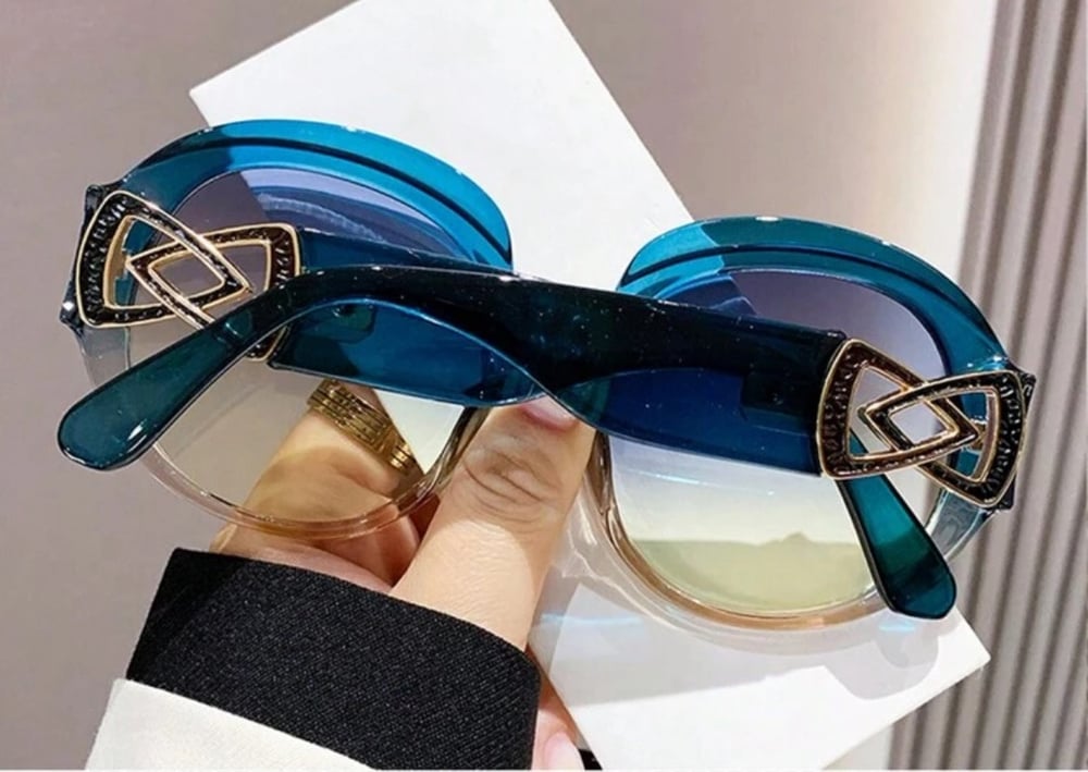 Image of “Oval Fashion Shades”