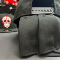Image 3 of New Era 9Fifty Black Sugar Skull 🚀