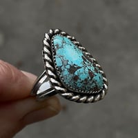 Image 2 of KINGMAN TURQUOISE. SIZE 6.75