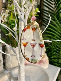 Martini Oyster Shell Ornament O108