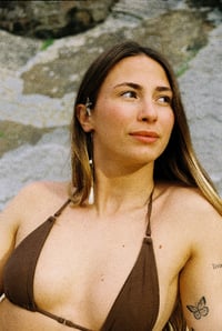 Image 2 of Earcuff estrella dorada y perlas