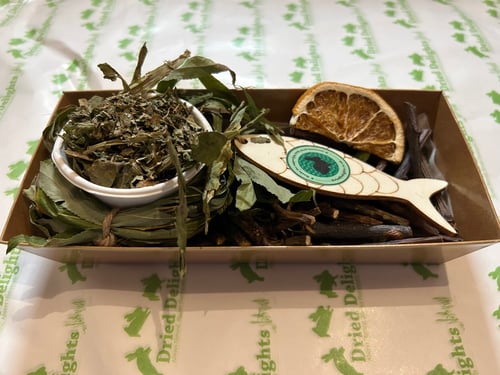 Image of Fish and chips, onion ring and mushy peas (FAKEAWAY RANGE)