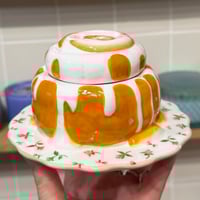 Image 1 of pumpkin cinnamon roll scented candle