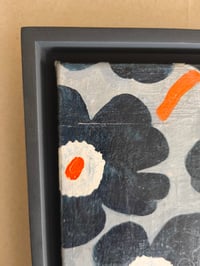 Image 4 of Teapot and tablecloth 