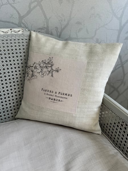 Image of Fleurs en Monmatre cushion
