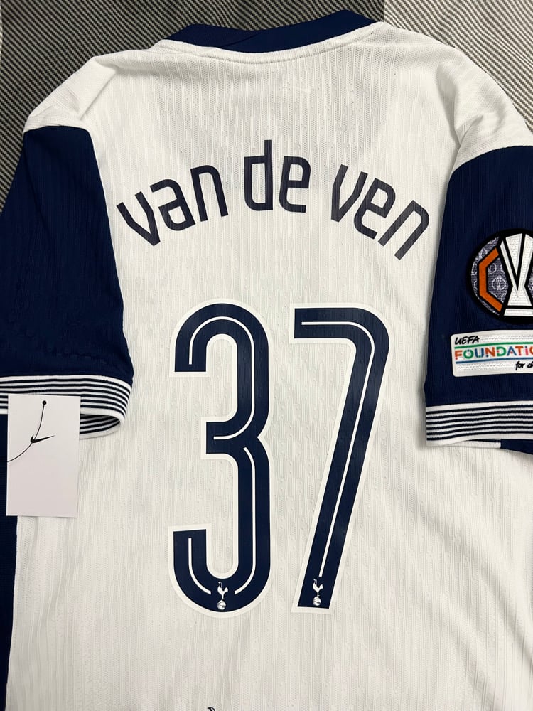 Image of Tottenham Hotspur “VAN DE VEN 37” Vaporknit 2024/25 Home Europa Final Shirt,  L