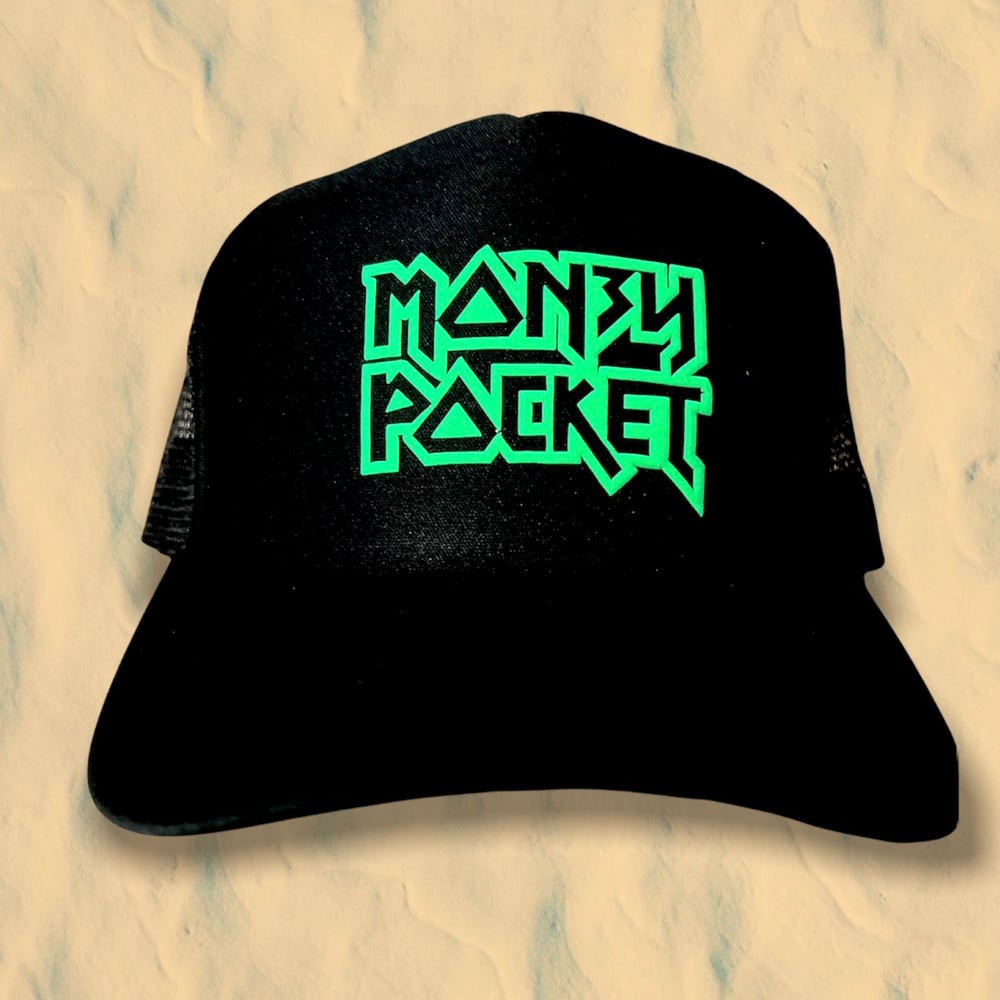 RETRO TRUCKER HAT // BLACK & GREEN 