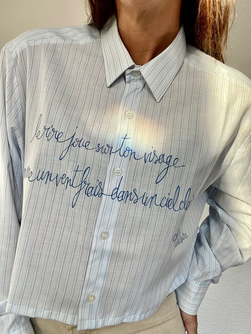 Image of Chemise crop "dans un ciel clair"