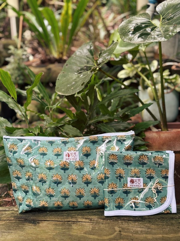 Image of Sahri  Nappy Pouch & Change Mat Set