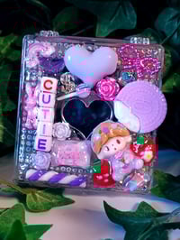 Image 1 of Purple Cutie Lashes Case