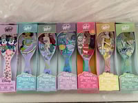 Image 1 of Disney wet brushes 