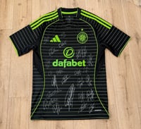 Signed Celtic FC Squad Away 2025/26 Shirt