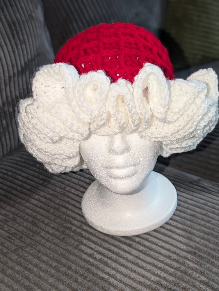 Image of Red Velvet Waffle Stitch Ruffle Hat
