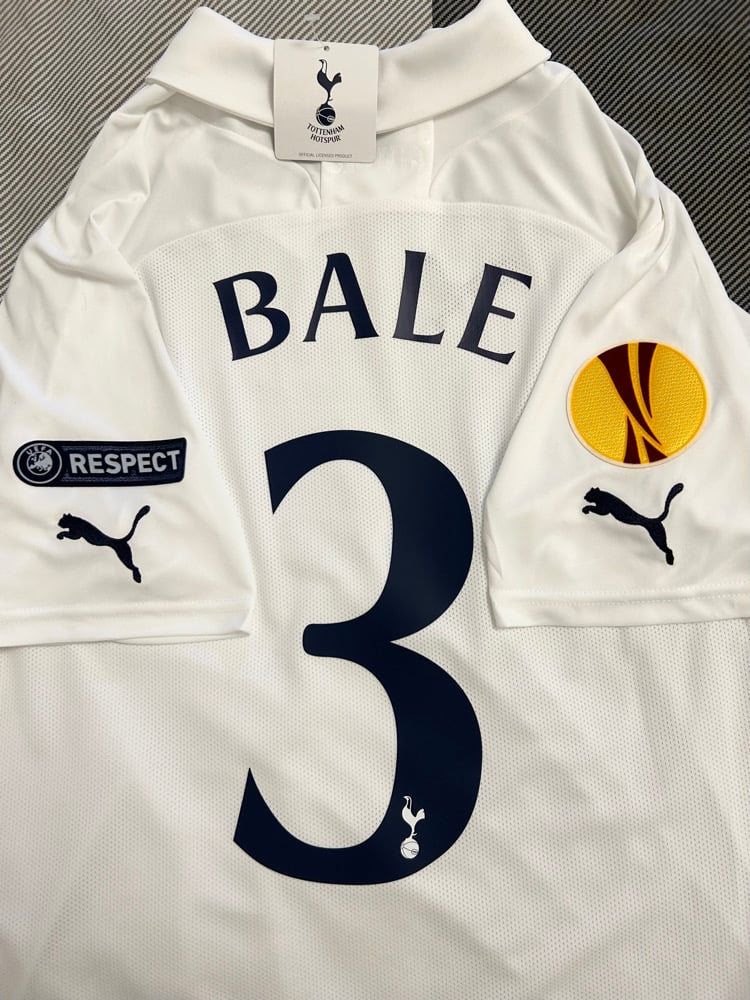 Image of NEW Tottenham Hotspur “BALE 3” 2011/12 Home Cup Shirt (M)