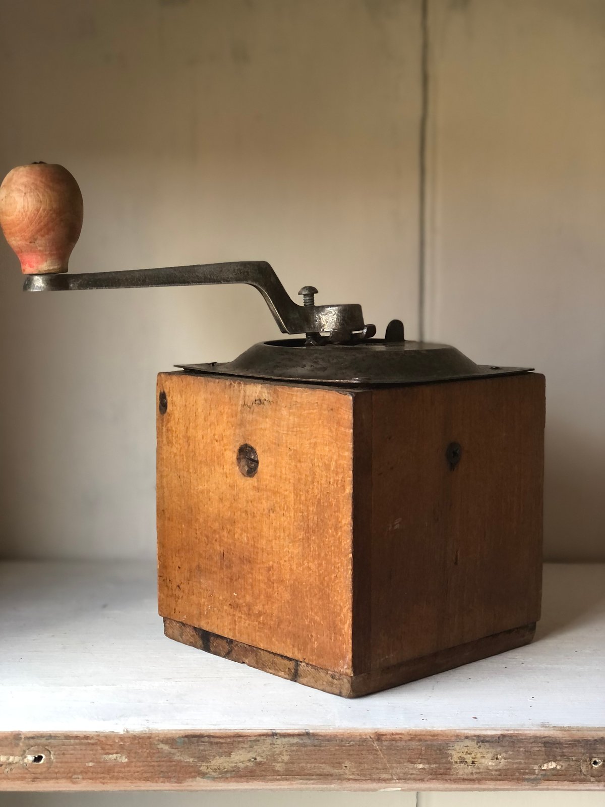 Image of Simple Rustic coffee grinder 
