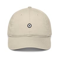 The simple "eye" (i) organic hat 