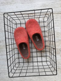 Image 2 of SALMON PINK felted wool slippers. Unisex  size EU38
