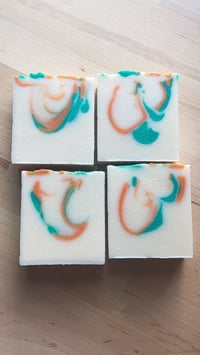 Image 2 of White Tea & Pear