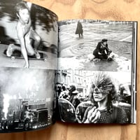 Image 7 of Hamburger Eyes - Inside Burgerworld