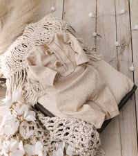Image 1 of Newborn onesie for photoshoot | Bill | beige | fotorequisiten | accessoires photo