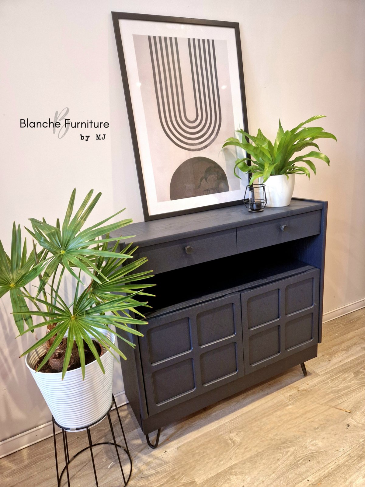 Image of Slim / Narrow hallway Sideboard in Midnight Blue with black knobs. 