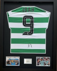 Signed Framed Adam Idah Celtic FC Shirt