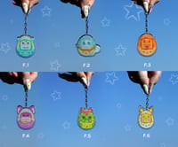 Image 2 of Pokégotchi keychain 