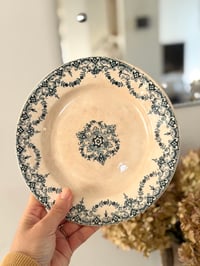 Image 8 of Assiette sur pied - fin XIXe