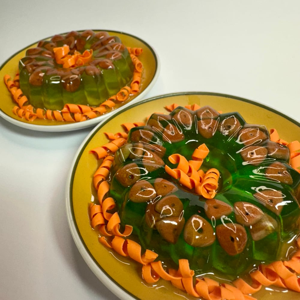 Image of Aunt Bethany’s Gelatin 1:3 scale 