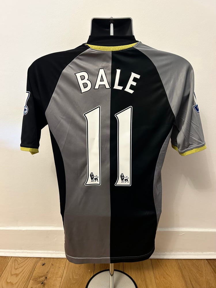 Image of Tottenham Hotspur “BALE 11” 2012/13 Third Shirt (S)