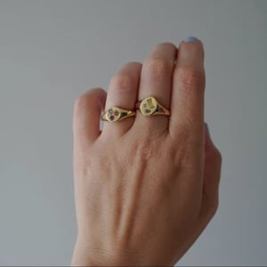 Image of Junk Jewels Starburst Adjustable Signet Ring