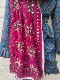 Image 4 of Thassos scarf - Purple Dark beige trim