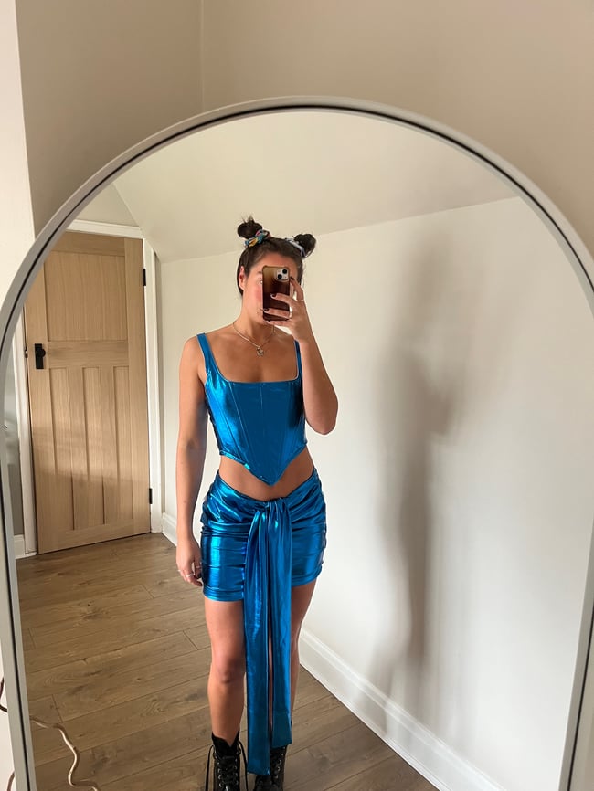 multiple colours* Alien wet look, foil outfit