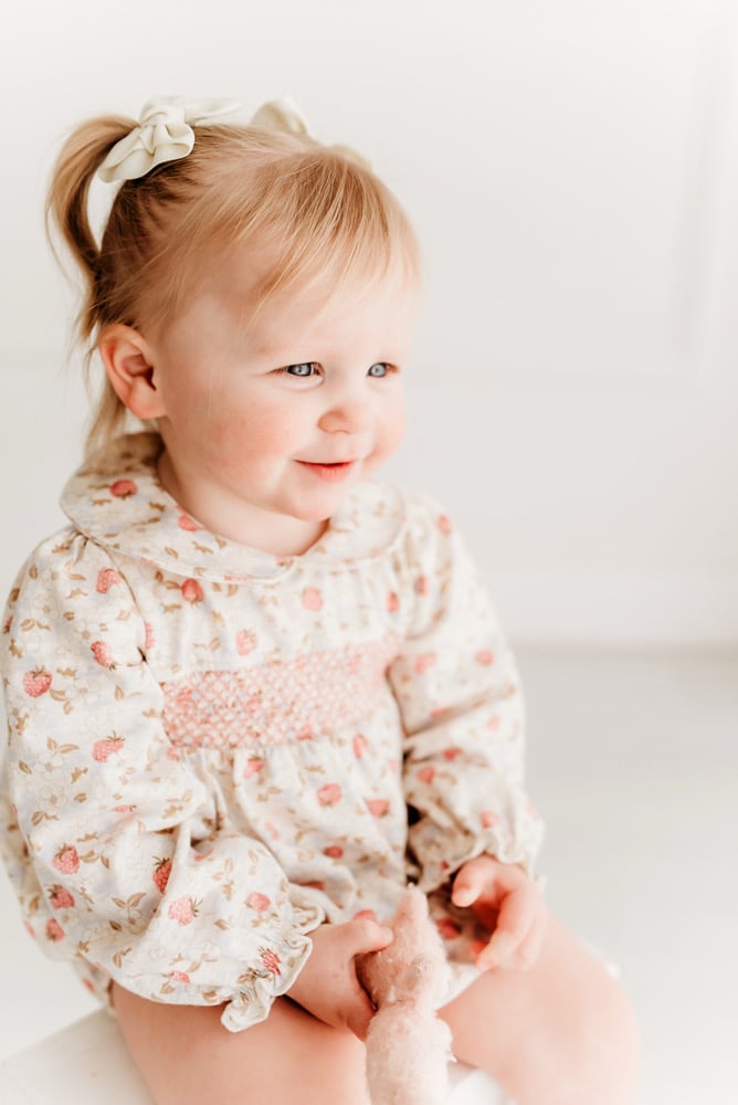 Image of Milestone Mini Session {Studio}