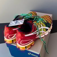 Image 2 of size: us7.5 uk6.5 eu40.5 cm25.5