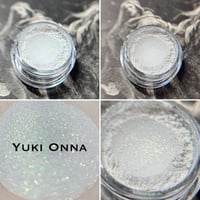 Yuki Onna - White Shimmer Eyeshadow