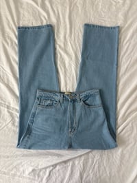 Image 2 of Era light blue jeans // 36