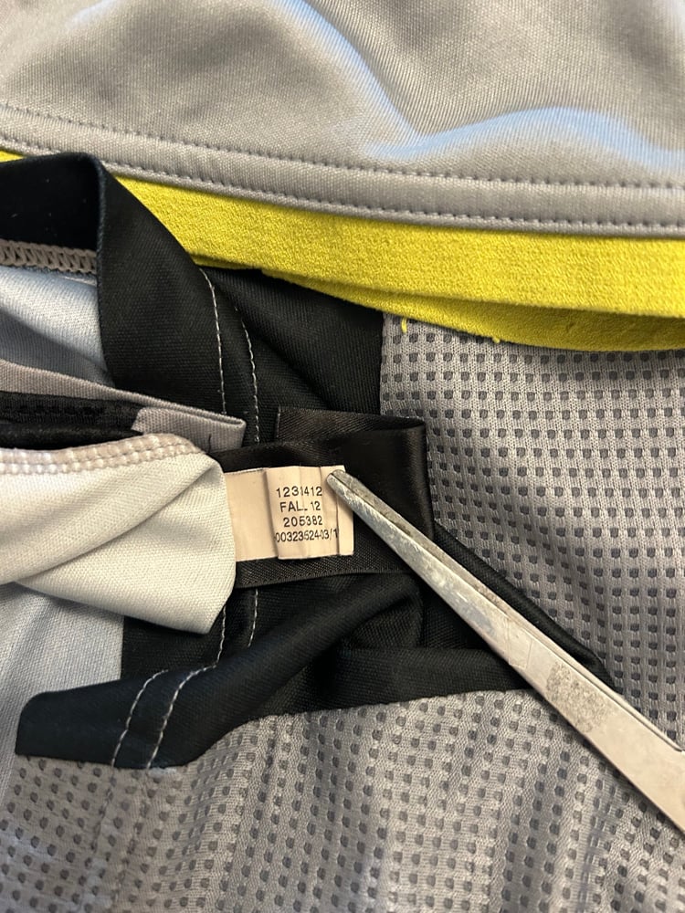 Image of Tottenham Hotspur “BALE 11” 2012/13 Third Shirt (S)