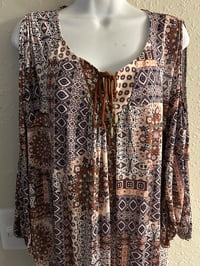 Image 9 of (Gently Used) 3X style & Co. open shoulder sleeve multi top #1094*12#1