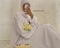 Image 4 of Pure white Khadija Abaya 