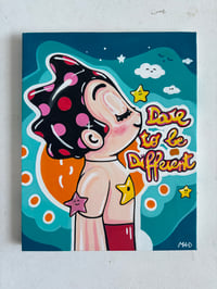 Image 1 of Dare to be different! 