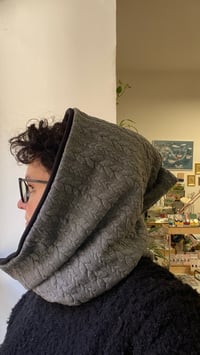 Image 2 of Sciarpa Cappuccio I