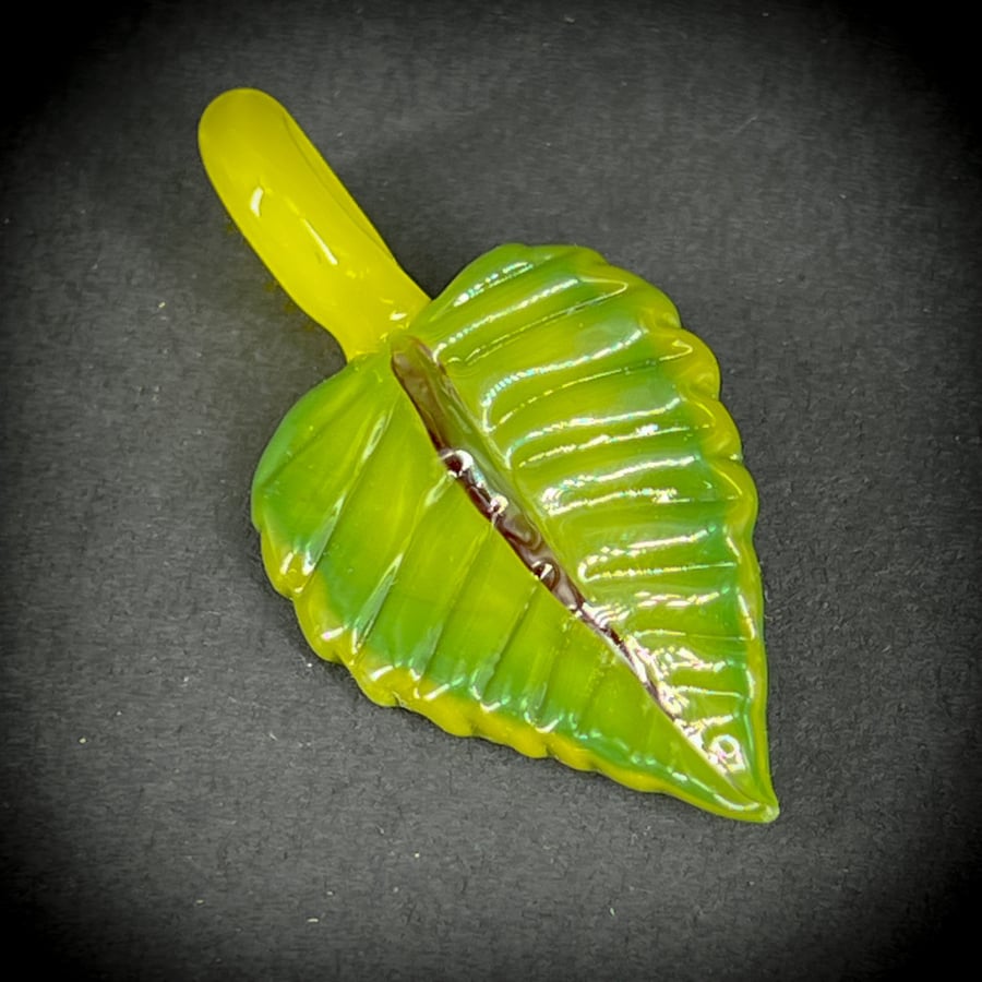 Image of Mini Green Leaf Pendant4