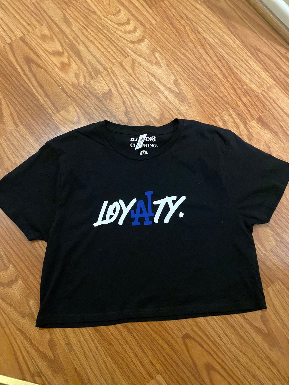 Image of Cropped blue La 