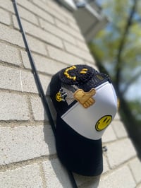 Image 3 of ØŘĞÄÑÏŹËÐ ÇĦÄØȘ ĦǍȚŠ