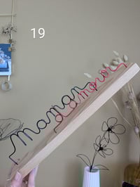 Image 19 of Mots sur socle - déstockage