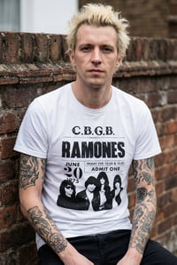 Image 3 of Camiseta Ramones (CBGB)